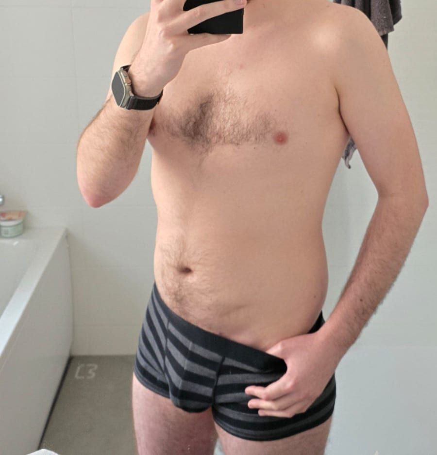 Profil de Nassin, 31 ans, Site gay gratuit à Niederrickenbach (Nidwald)