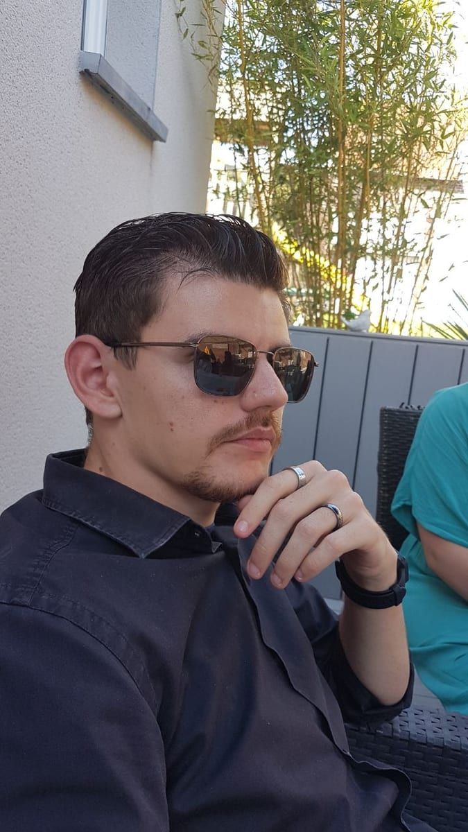 Battiste - Site gay gratuit à Wileroltigen Profil de Battiste, 44 ans, Site gay gratuit à Wileroltigen (Berne)