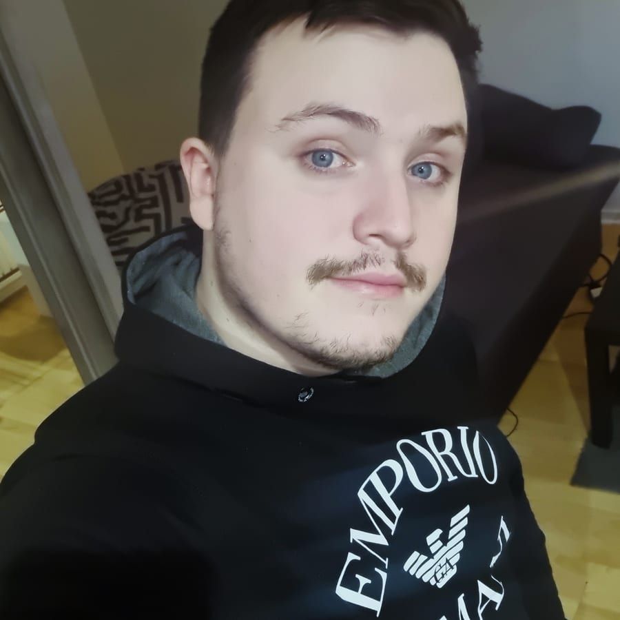 Loni - Site gay gratuit à Corbeyrier Profil de Loni, 37 ans, Site gay gratuit à Corbeyrier (Vaud)