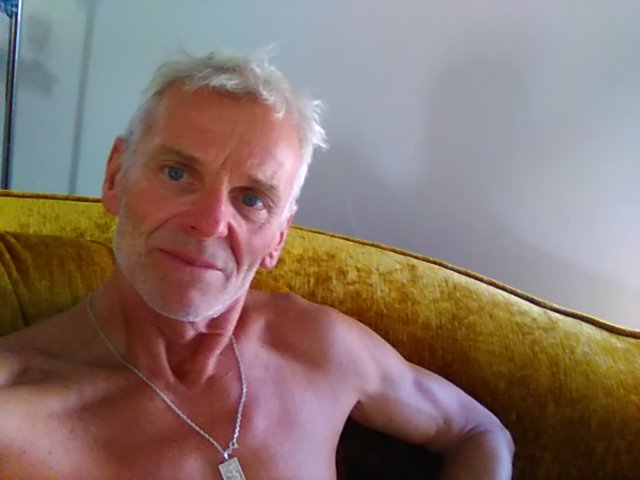 Arkaitz - Site gay gratuit à Pratval Profil de Arkaitz, 35 ans, Site gay gratuit à Pratval (Grisons)