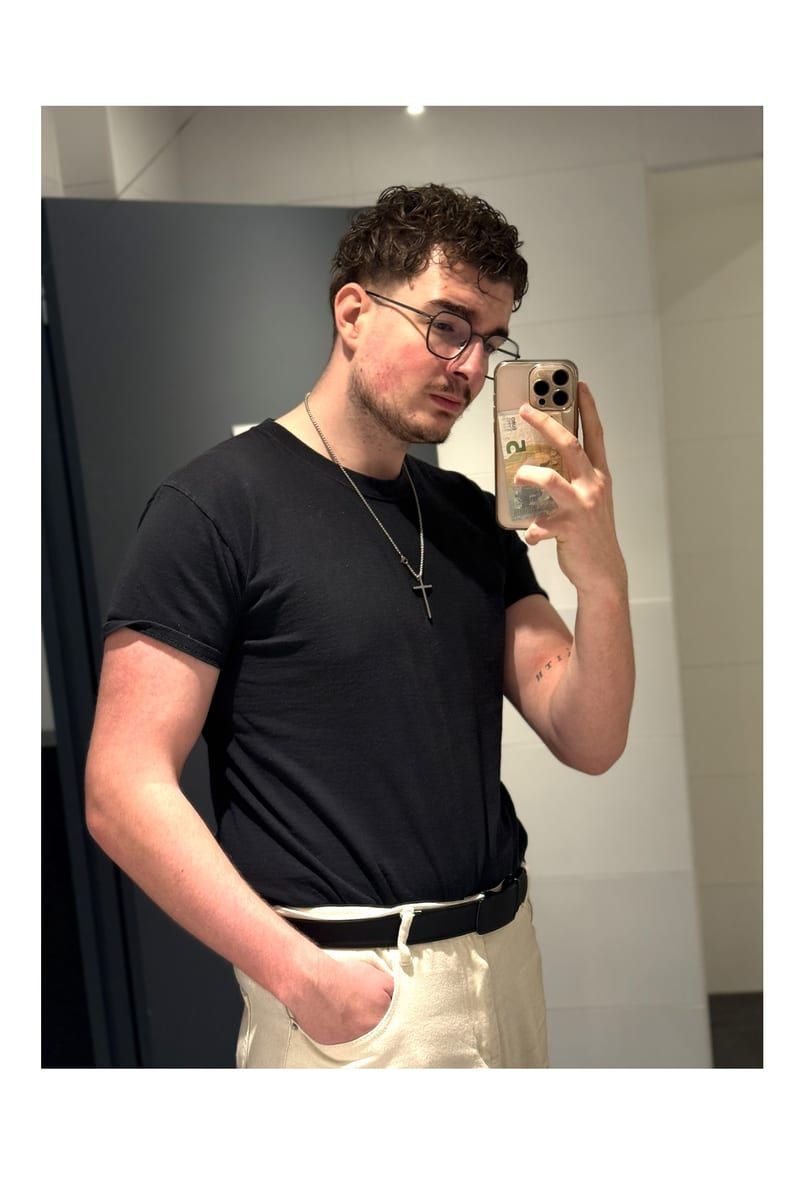 Kasim - Site gay gratuit à Riom Profil de Kasim, 25 ans, Site gay gratuit à Riom (Grisons)