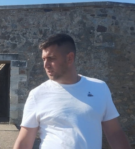 Silvino - Site gay gratuit à Villars-sur-Glâne Profil de Silvino, 39 ans, Site gay gratuit à Villars-sur-Glâne (Fribourg)