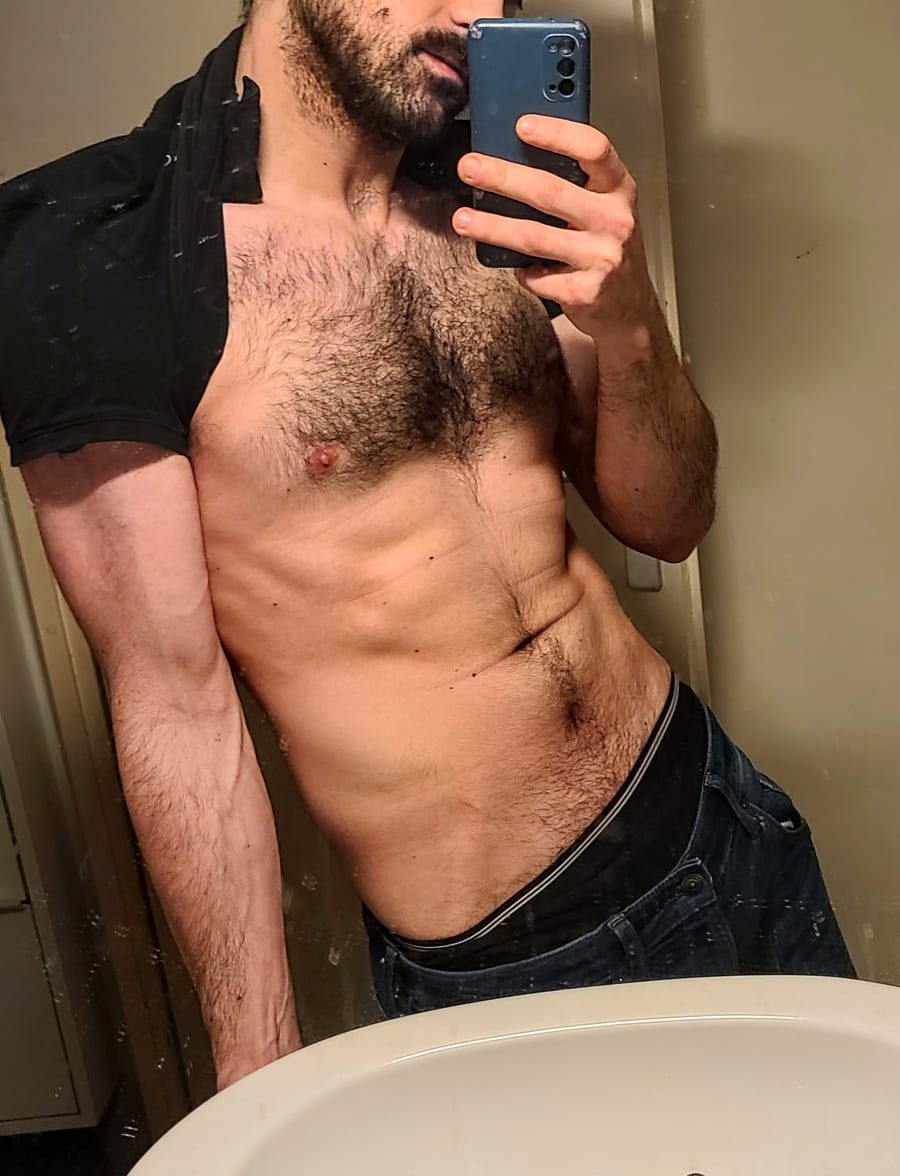 Profil de Fathi, 39 ans, Site gay gratuit à Opfertshofen SH (Schaffhouse)