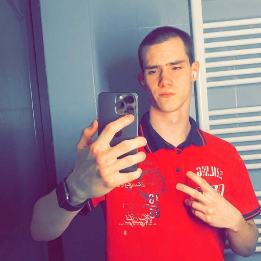 Zackarie - Site gay gratuit à Wernetshausen Profil de Zackarie, 27 ans, Site gay gratuit à Wernetshausen (Zurich)