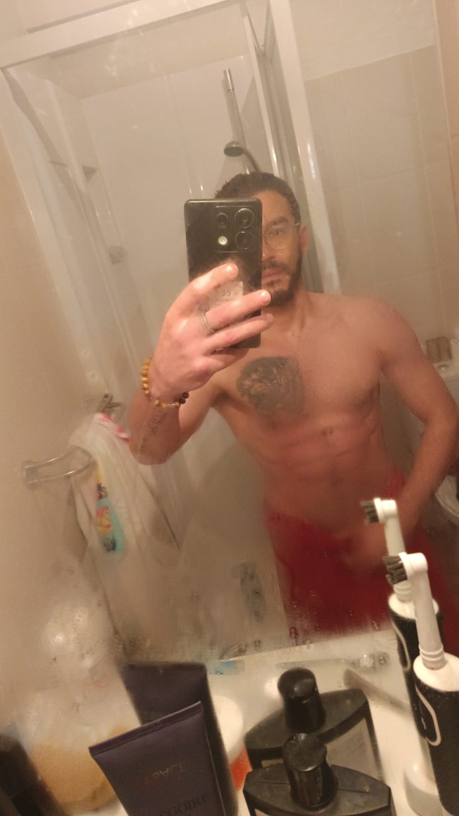 Kelian - Site gay gratuit à Siat Profil de Kelian, 39 ans, Site gay gratuit à Siat (Grisons)