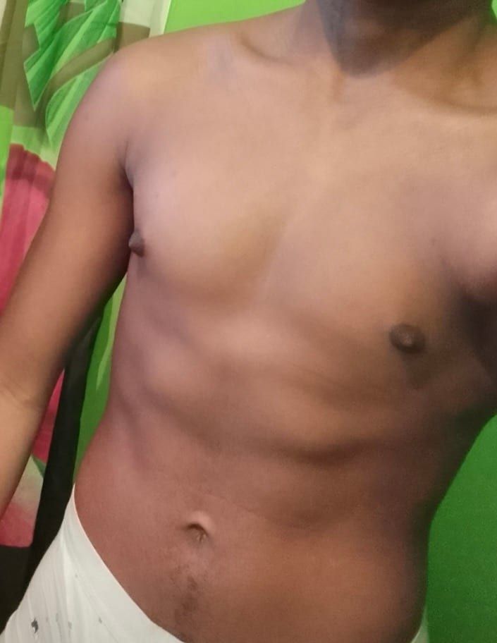 Robinson - Site gay gratuit à Villarbeney Profil de Robinson, 28 ans, Site gay gratuit à Villarbeney (Fribourg)