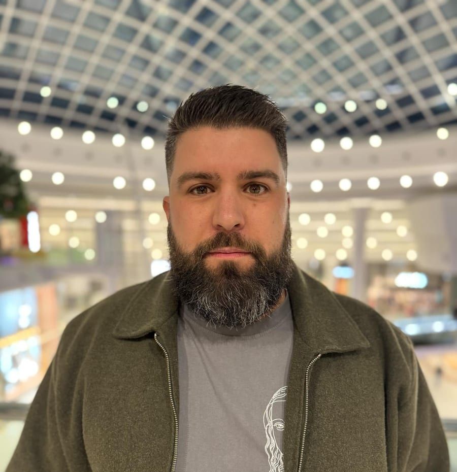 Nelson - Site gay gratuit à Verscio Profil de Nelson, 44 ans, Site gay gratuit à Verscio (Tessin)
