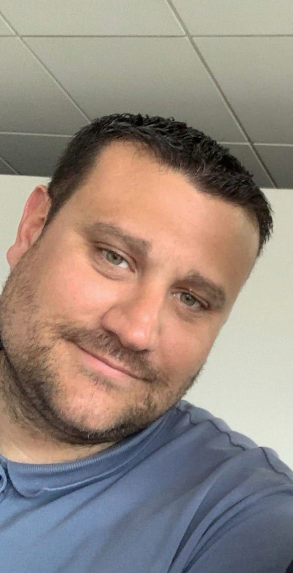 Amalio - Site gay gratuit à Pontenet Profil de Amalio, 36 ans, Site gay gratuit à Pontenet (Berne)