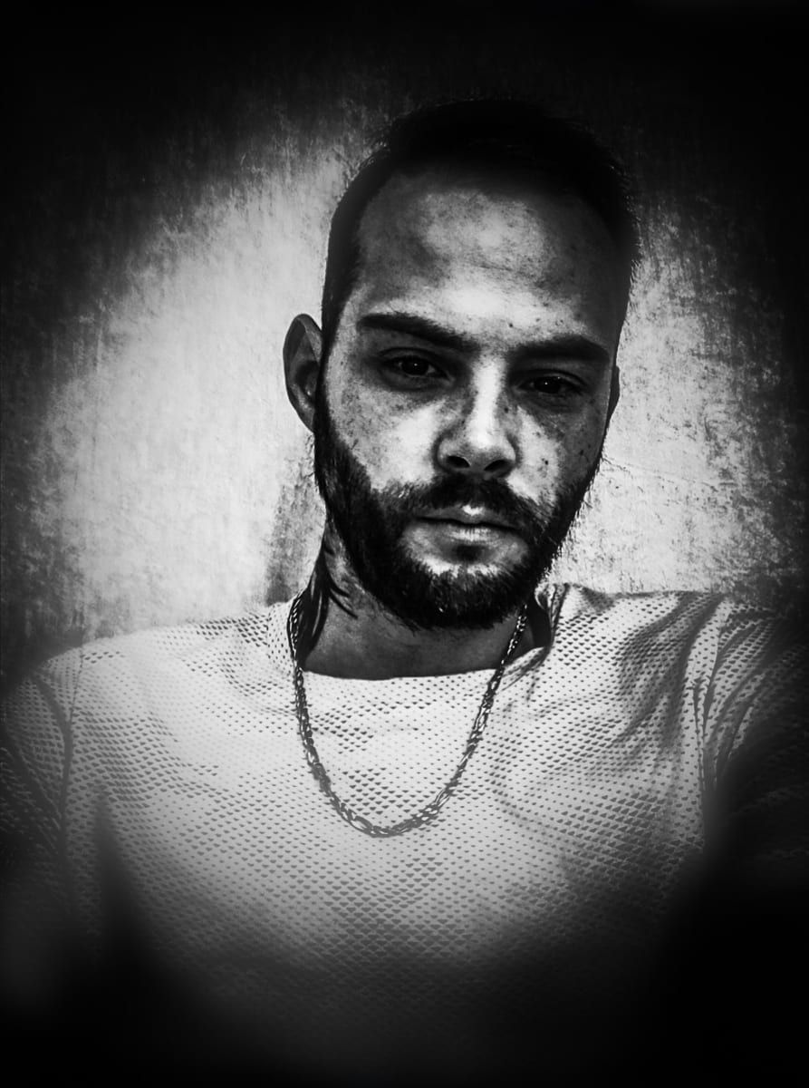 Joao - Site gay gratuit à Blumenstein Profil de Joao, 32 ans, Site gay gratuit à Blumenstein (Berne)