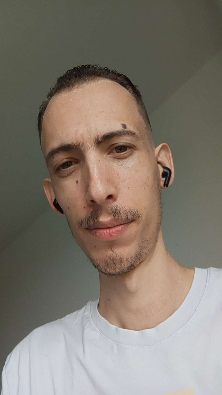 Lange - Site gay gratuit à Aran Profil de Lange, 26 ans, Site gay gratuit à Aran (Vaud)