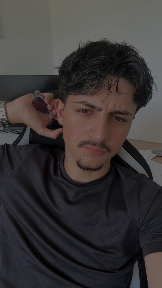 Faisal - Site gay gratuit à Lieli LU Profil de Faisal, 40 ans, Site gay gratuit à Lieli LU (Lucerne)