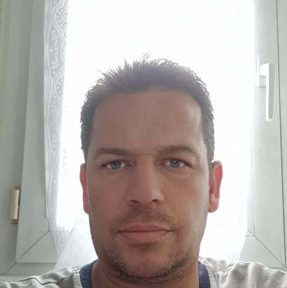 Profil de Enrik, 42 ans, Site gay gratuit à Hünenberg See (Zoug)