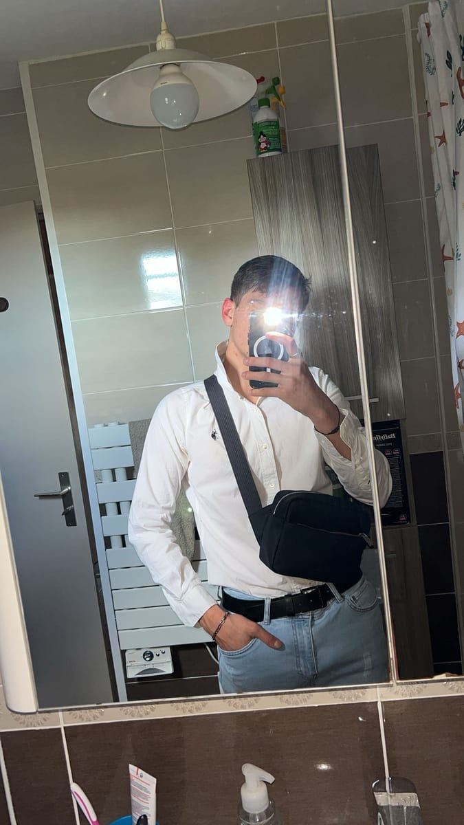 Garice - Site gay gratuit à Meien Profil de Garice, 44 ans, Site gay gratuit à Meien (Uri)