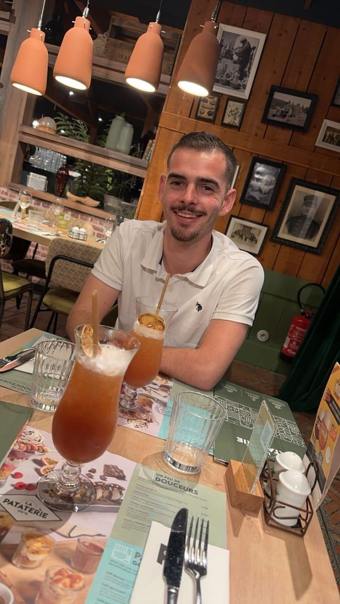 Zygmunt - Site gay gratuit à Vilars NE Profil de Zygmunt, 36 ans, Site gay gratuit à Vilars NE (Neuchâtel)