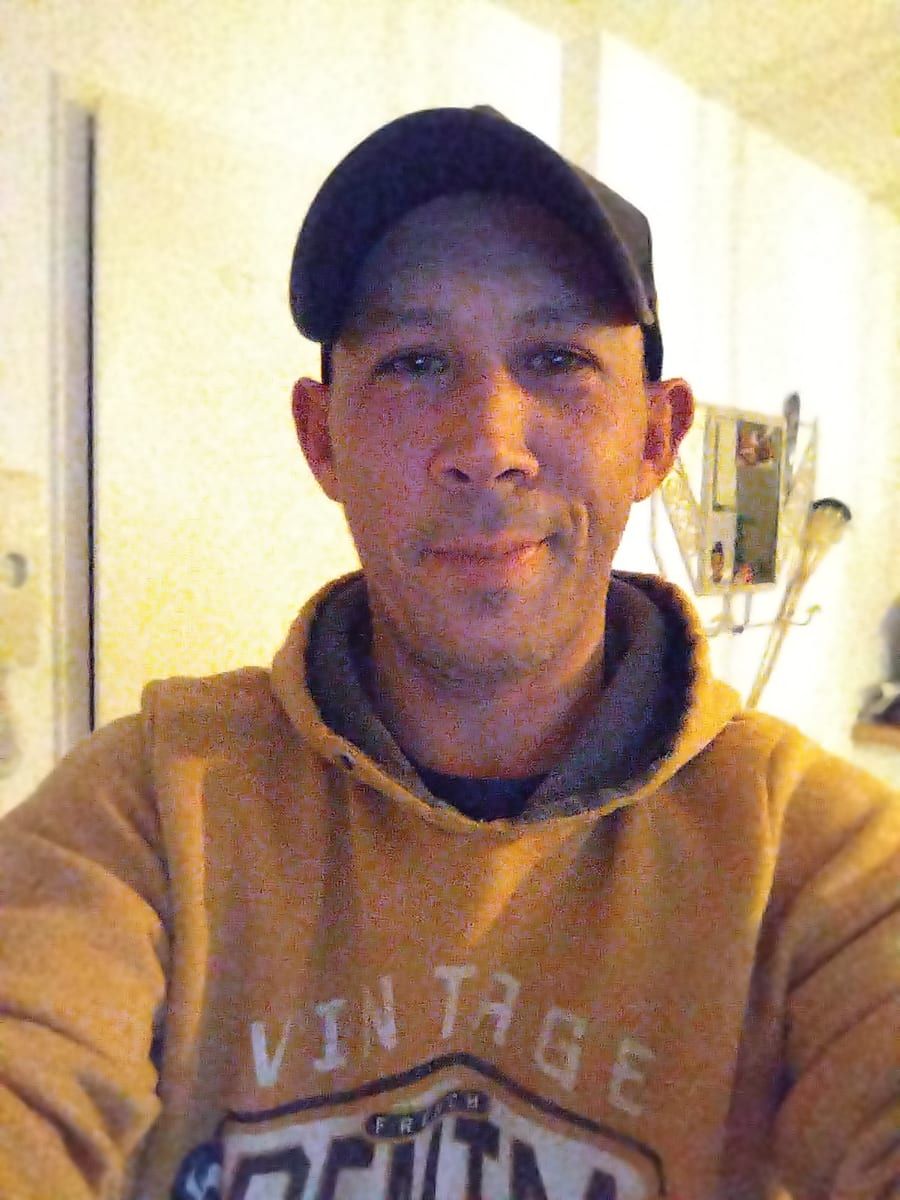 Gavino - Site gay gratuit à Rumisberg Profil de Gavino, 37 ans, Site gay gratuit à Rumisberg (Berne)