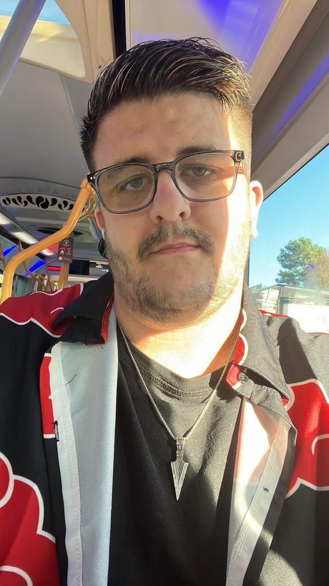 Eliav - Site gay gratuit à Castro Profil de Eliav, 37 ans, Site gay gratuit à Castro (Tessin)
