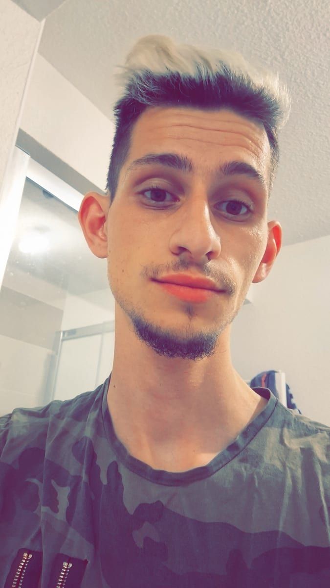 Profil de Melih, 38 ans, Site gay gratuit à Speicher (Appenzell Rhodes-Extérieures)
