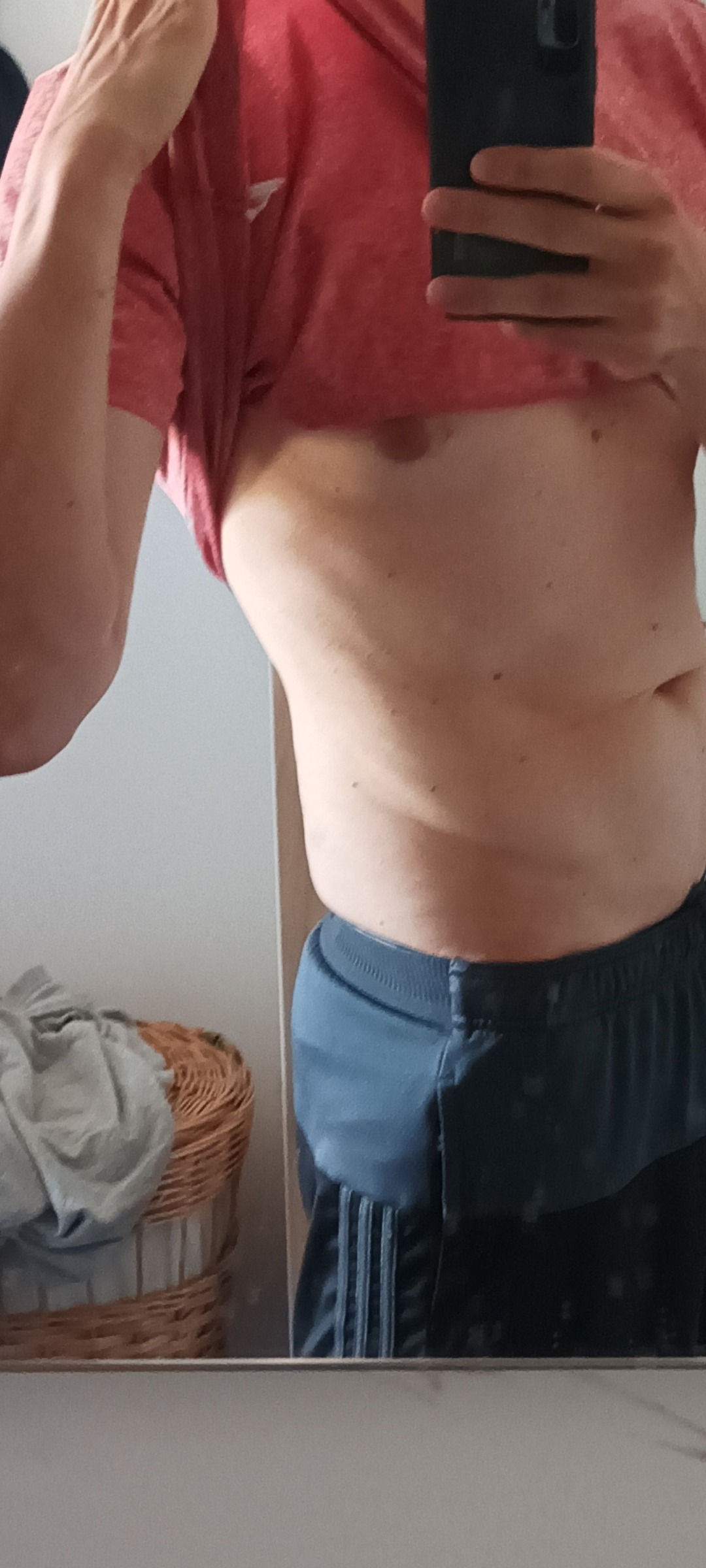 Brann - Site gay gratuit à Orbe Profil de Brann, 23 ans, Site gay gratuit à Orbe (Vaud)