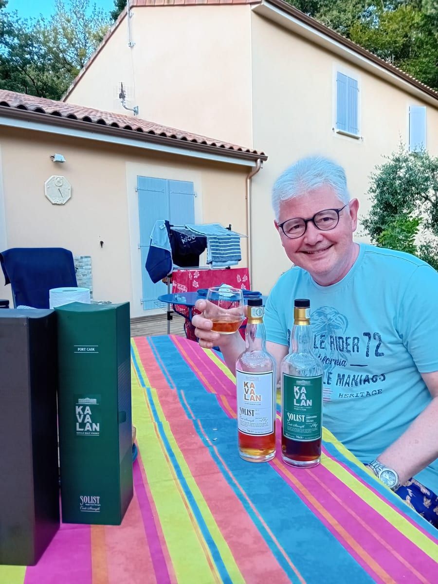 Gerson - Site gay gratuit à Schlieren Profil de Gerson, 28 ans, Site gay gratuit à Schlieren (Zurich)