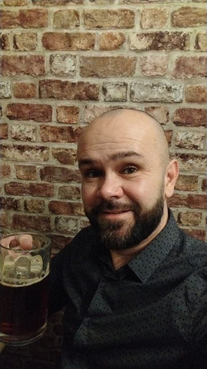 Souheil - Site gay gratuit à Urmein Profil de Souheil, 42 ans, Site gay gratuit à Urmein (Grisons)