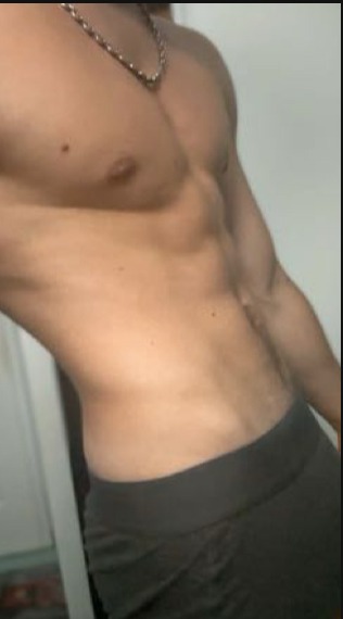 Manil - Site gay gratuit à Trin Mulin Profil de Manil, 34 ans, Site gay gratuit à Trin Mulin (Grisons)