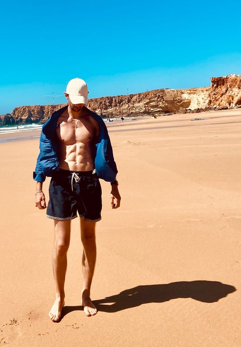 Joël - Site gay gratuit à Valchava Profil de Joël, 39 ans, Site gay gratuit à Valchava (Grisons)