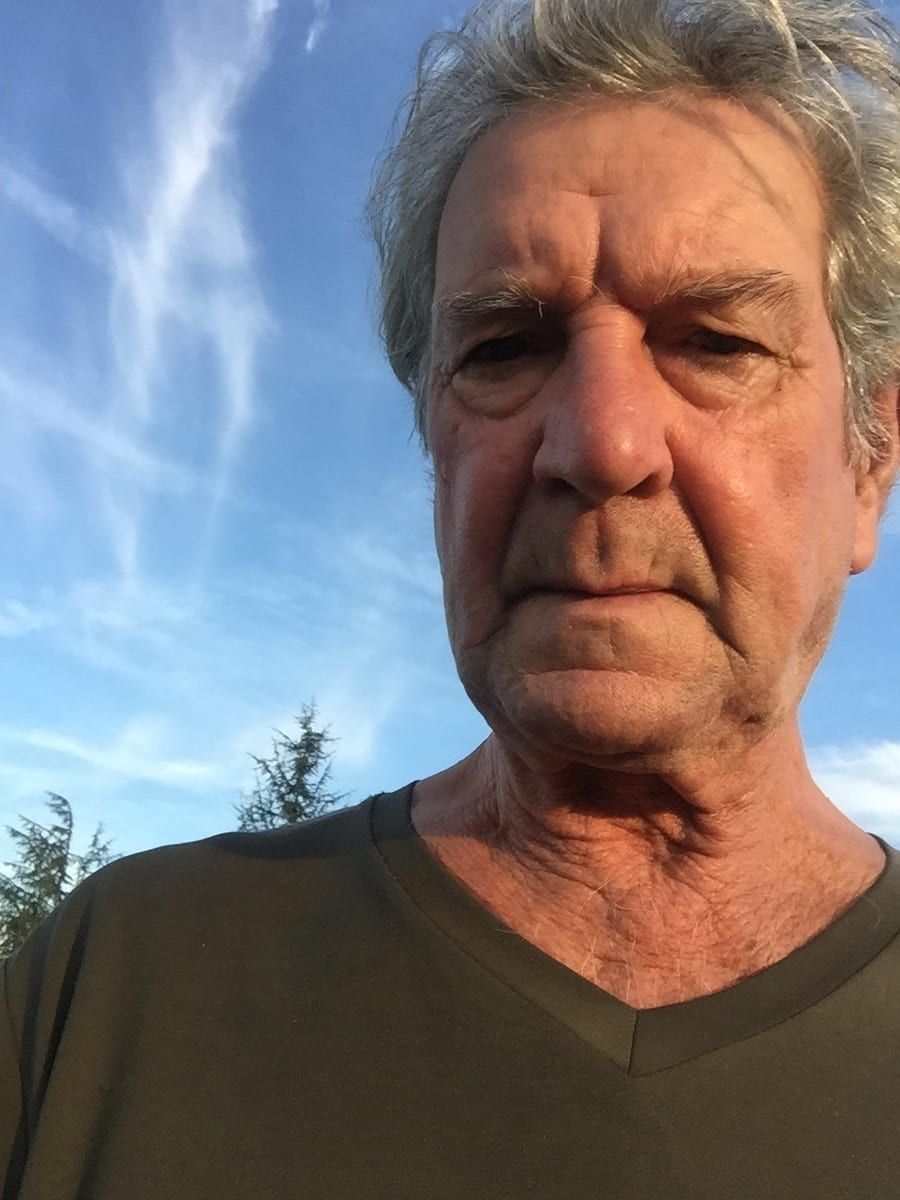 Leeroy - Site gay gratuit à Ried-Mörel Profil de Leeroy, 29 ans, Site gay gratuit à Ried-Mörel (Valais)