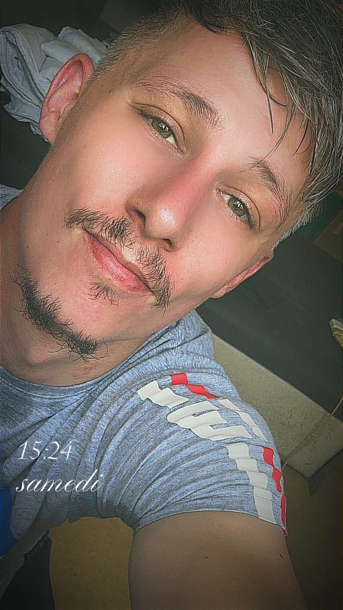 Abdoukarim - Site gay gratuit à Realp Profil de Abdoukarim, 23 ans, Site gay gratuit à Realp (Uri)
