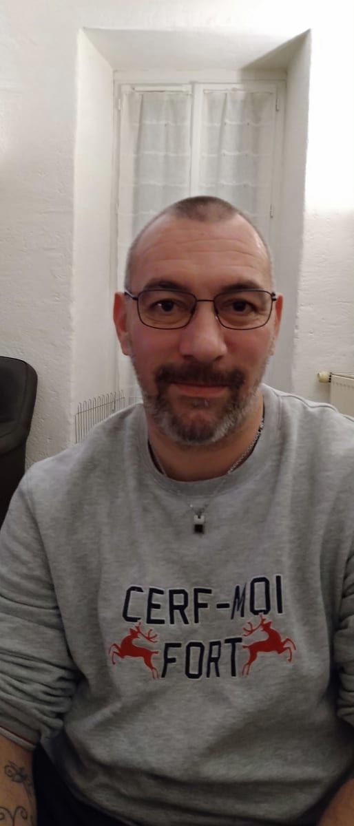 Alcino - Site gay gratuit à Danis Profil de Alcino, 28 ans, Site gay gratuit à Danis (Grisons)