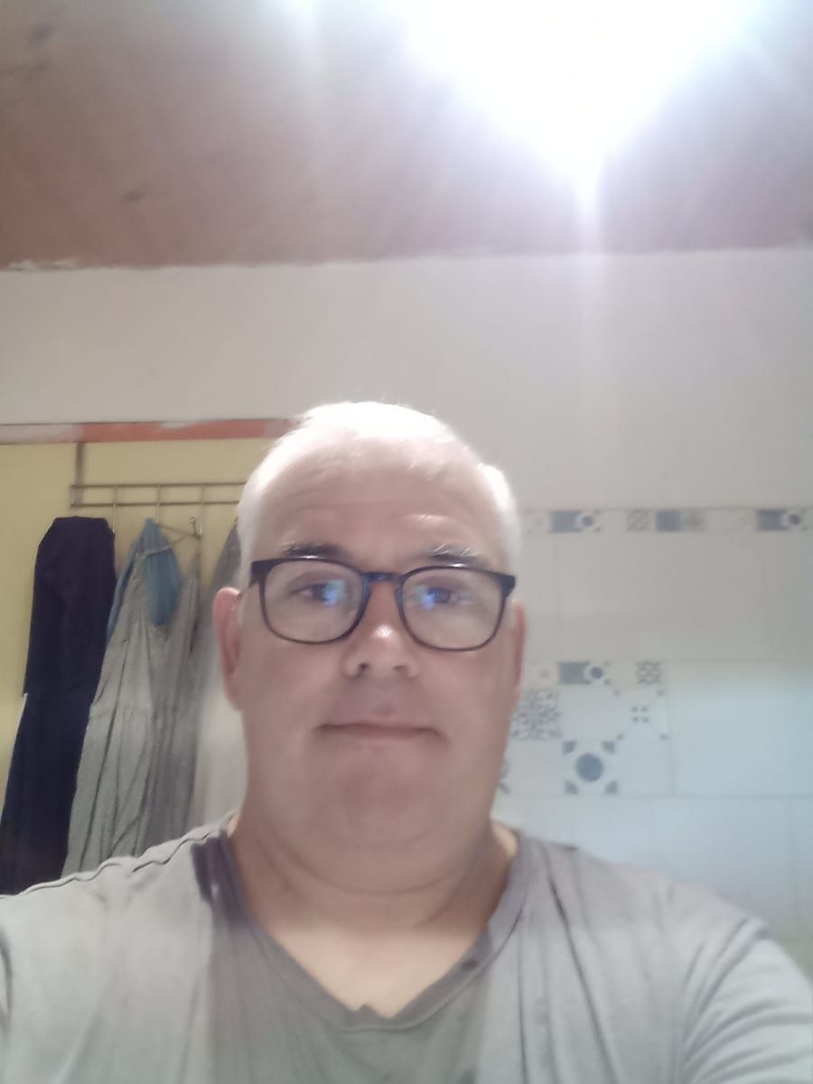 Joanes - Site gay gratuit à Maladers Profil de Joanes, 28 ans, Site gay gratuit à Maladers (Grisons)