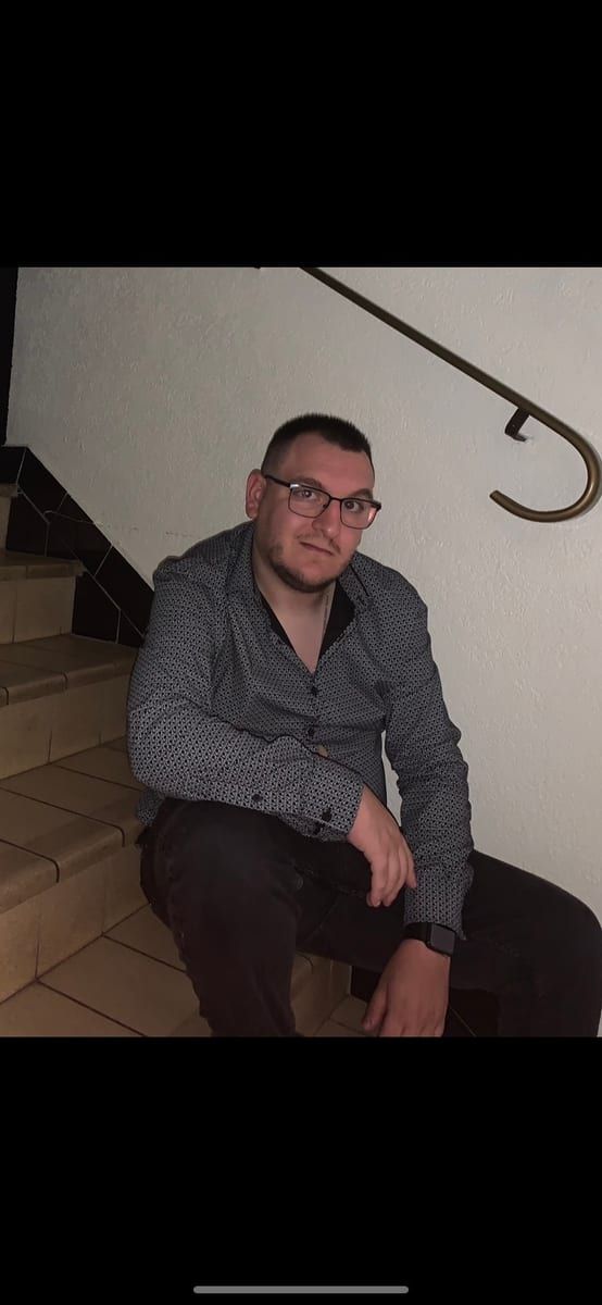 Cheick-omar - Site gay gratuit à Montalchez Profil de Cheick-omar, 32 ans, Site gay gratuit à Montalchez (Neuchâtel)