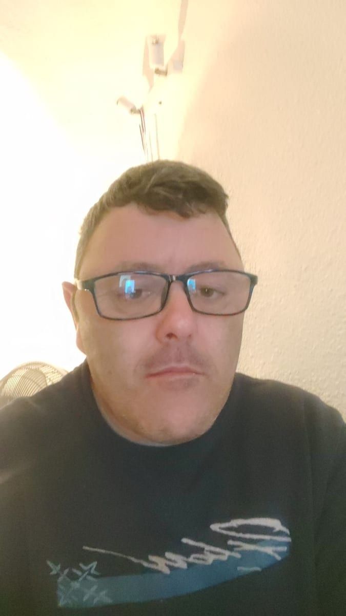 Frederi - Site gay gratuit à Walenstadt Profil de Frederi, 37 ans, Site gay gratuit à Walenstadt (Saint-Gall)