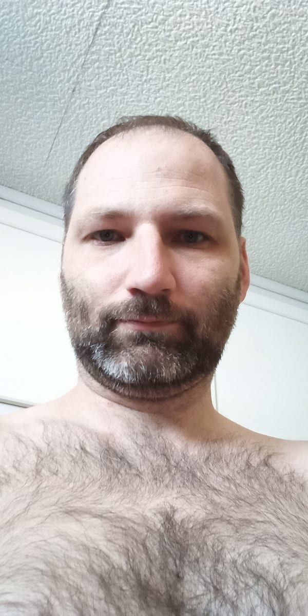 Meschac - Site gay gratuit à Hochwald Profil de Meschac, 30 ans, Site gay gratuit à Hochwald (Soleure)