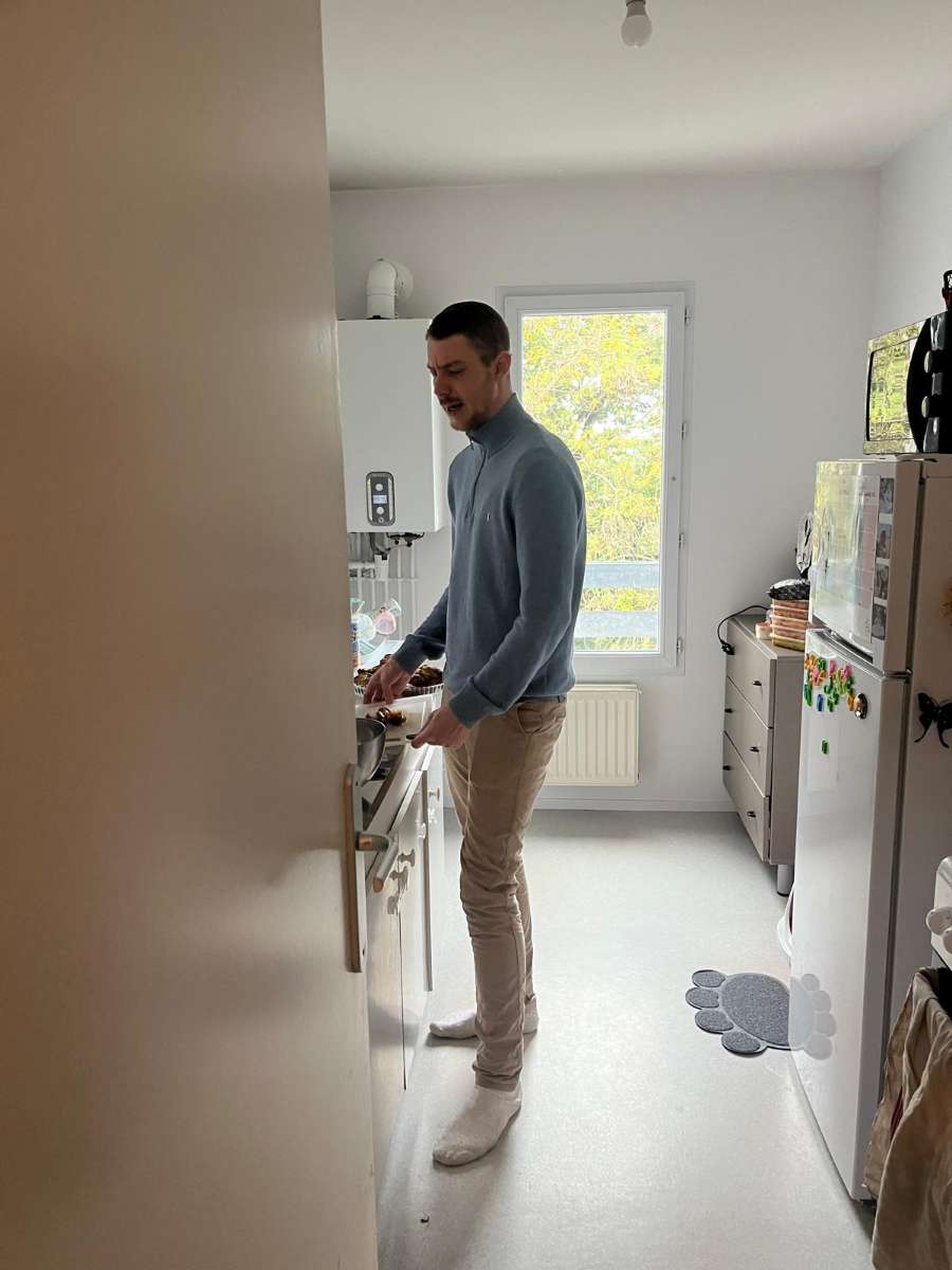 Albino - Site gay gratuit à Bürglen OW Profil de Albino, 22 ans, Site gay gratuit à Bürglen OW (Obwald)