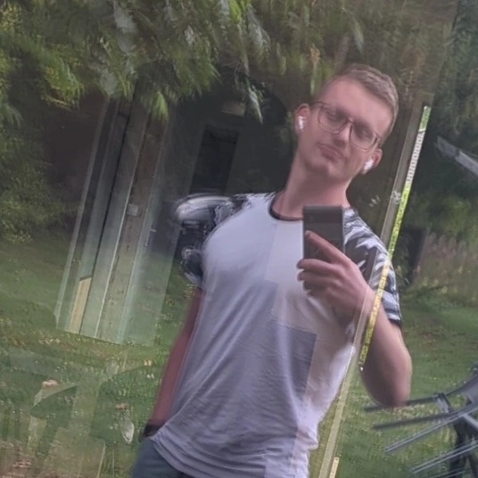 Akan - Site gay gratuit à Flumenthal Profil de Akan, 38 ans, Site gay gratuit à Flumenthal (Soleure)