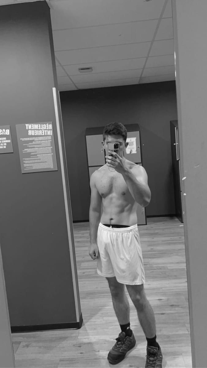 Loïck - Site gay gratuit à Zwischenflüh Profil de Loïck, 27 ans, Site gay gratuit à Zwischenflüh (Berne)