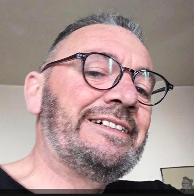 Dani - Site gay gratuit à Châtelat Profil de Dani, 43 ans, Site gay gratuit à Châtelat (Berne)
