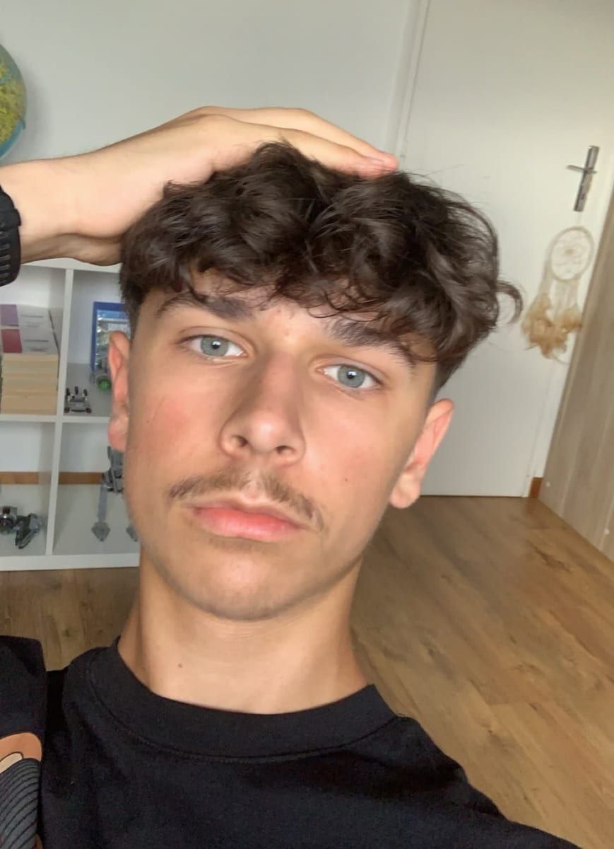 Mete - Site gay gratuit à Zoug Profil de Mete, 32 ans, Site gay gratuit à Zoug (Zoug)