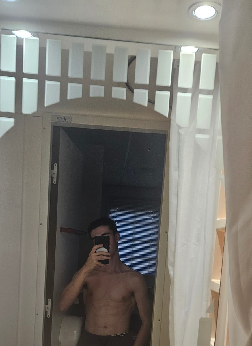 Hoan - Site gay gratuit à Vesin Profil de Hoan, 45 ans, Site gay gratuit à Vesin (Fribourg)