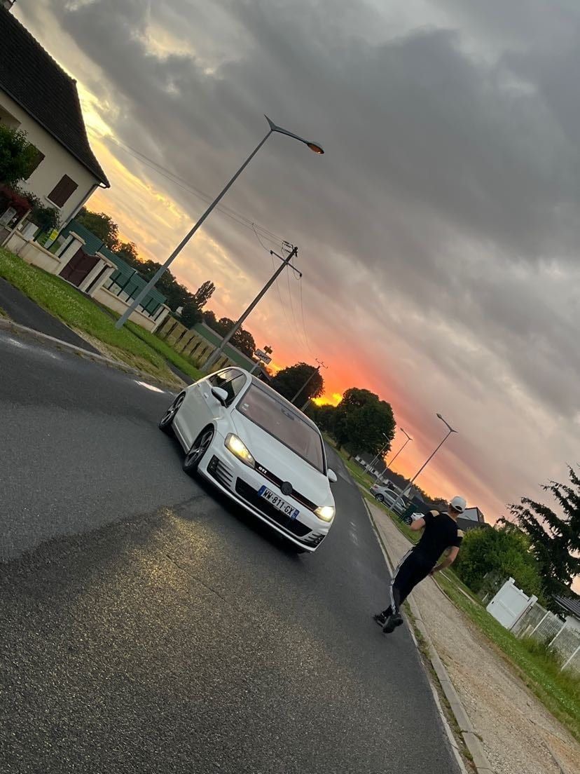 Keegan - Site gay gratuit à Ueberstorf Profil de Keegan, 43 ans, Site gay gratuit à Ueberstorf (Fribourg)