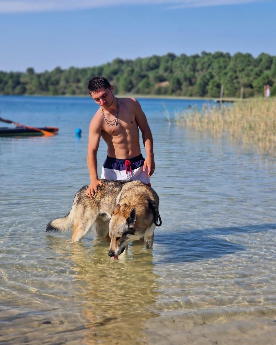Shady - Site gay gratuit à Gilly Profil de Shady, 27 ans, Site gay gratuit à Gilly (Vaud)
