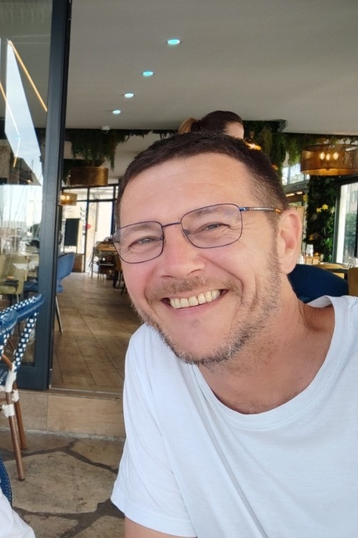 Ibai - Site gay gratuit à Vessy Profil de Ibai, 33 ans, Site gay gratuit à Vessy (Genève)