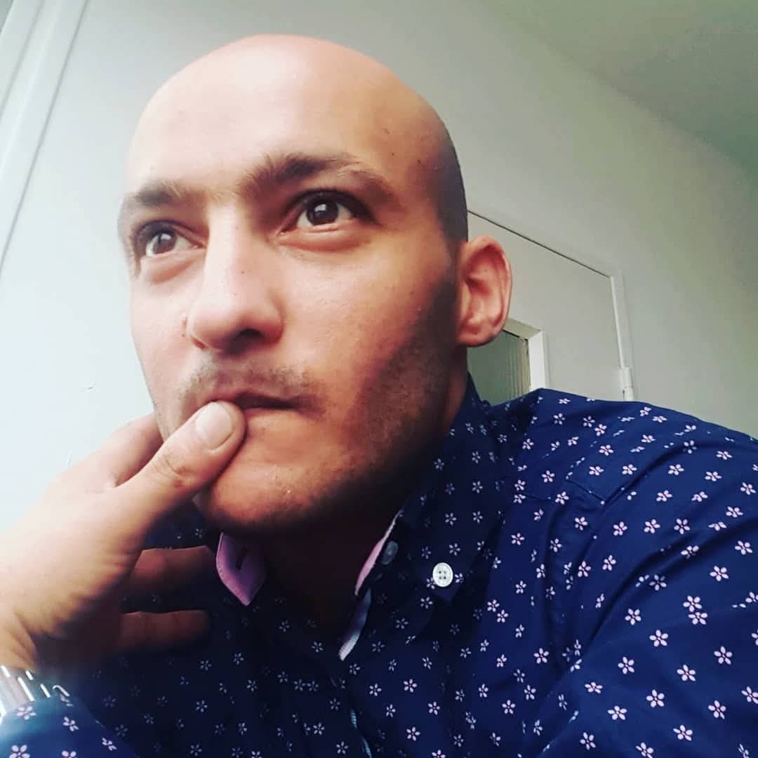 Okan - Site gay gratuit à Vésenaz Profil de Okan, 24 ans, Site gay gratuit à Vésenaz (Genève)