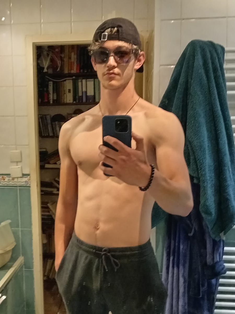 Nordahl - Site gay gratuit à Riehen Profil de Nordahl, 26 ans, Site gay gratuit à Riehen (Bâle-Ville)