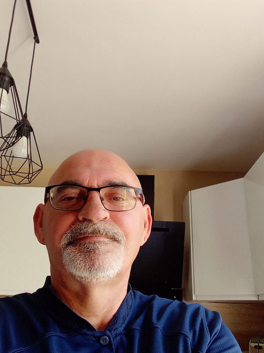 Profil de Erembert, 36 ans, Site gay gratuit à Wichtrach (Berne)