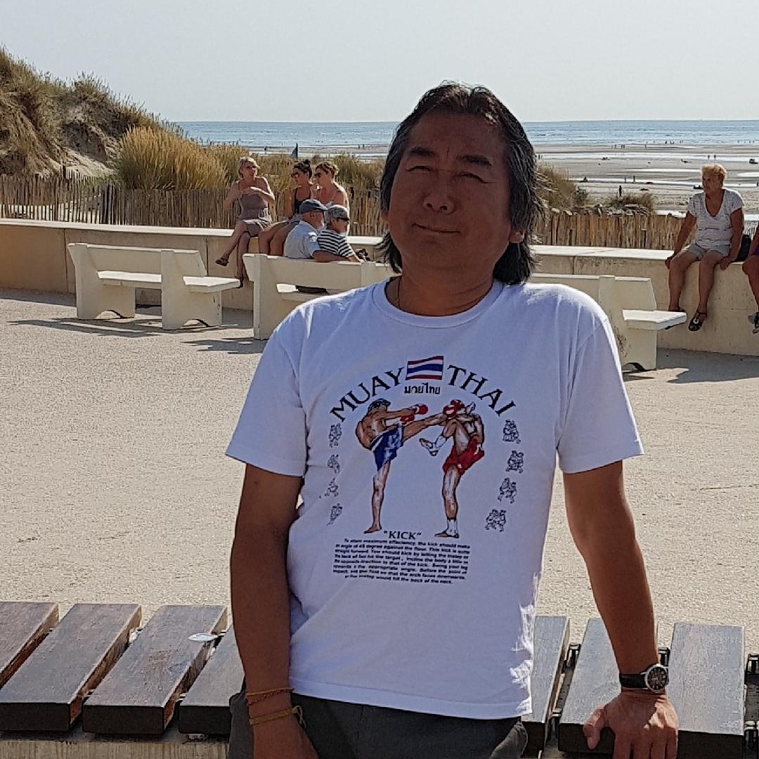 Sina - Site gay gratuit à Peseux Profil de Sina, 30 ans, Site gay gratuit à Peseux (Neuchâtel)