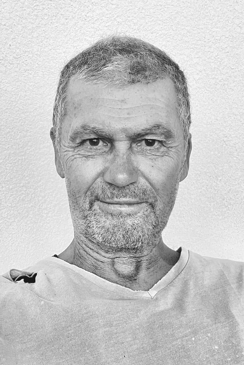Guilem - Site gay gratuit à Surpierre Profil de Guilem, 25 ans, Site gay gratuit à Surpierre (Fribourg)