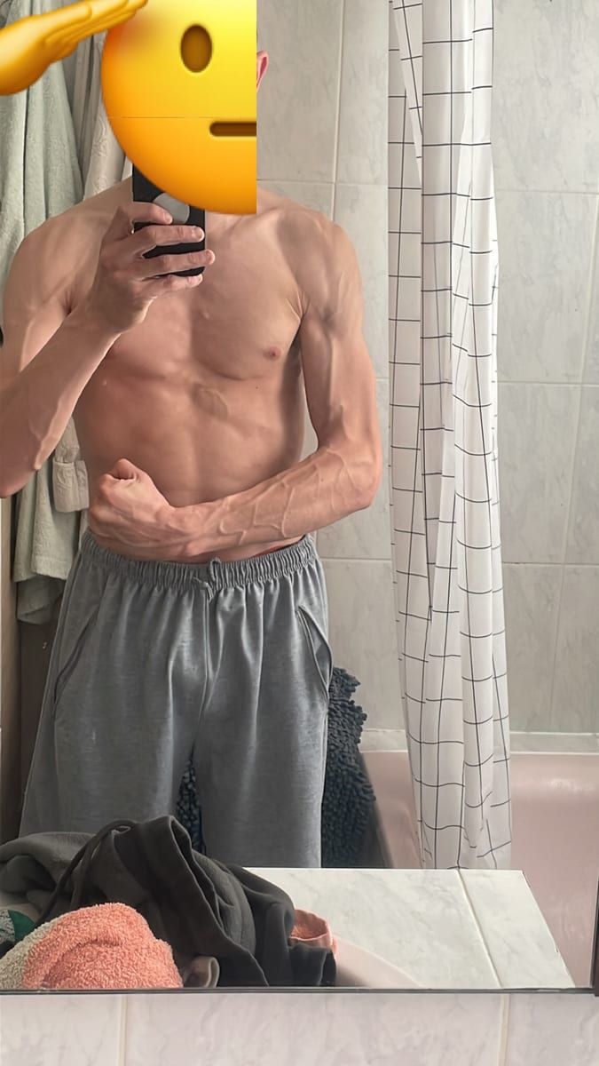 Kayle - Site gay gratuit à Zullwil Profil de Kayle, 42 ans, Site gay gratuit à Zullwil (Soleure)