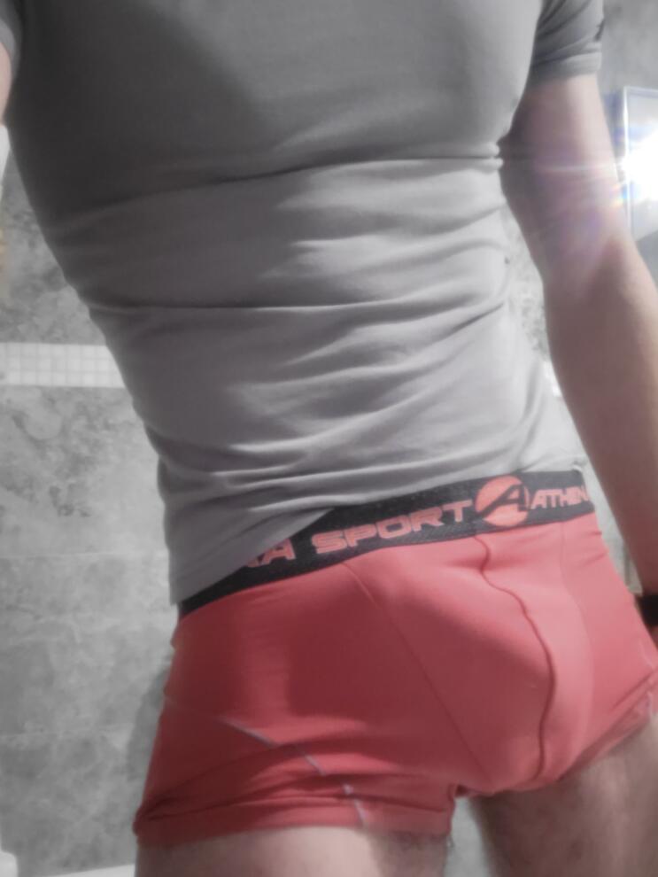 Profil de Otman, 43 ans, Site gay gratuit à Zullwil (Soleure)