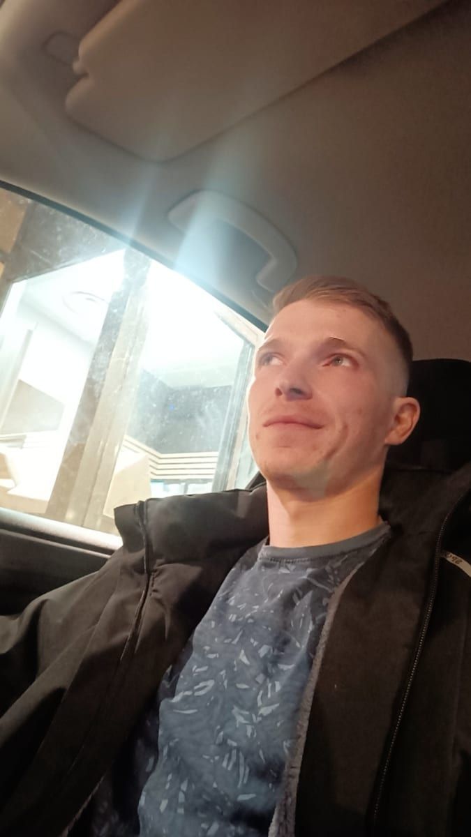 Brahim - Site gay gratuit à Bürchen Profil de Brahim, 42 ans, Site gay gratuit à Bürchen (Valais)